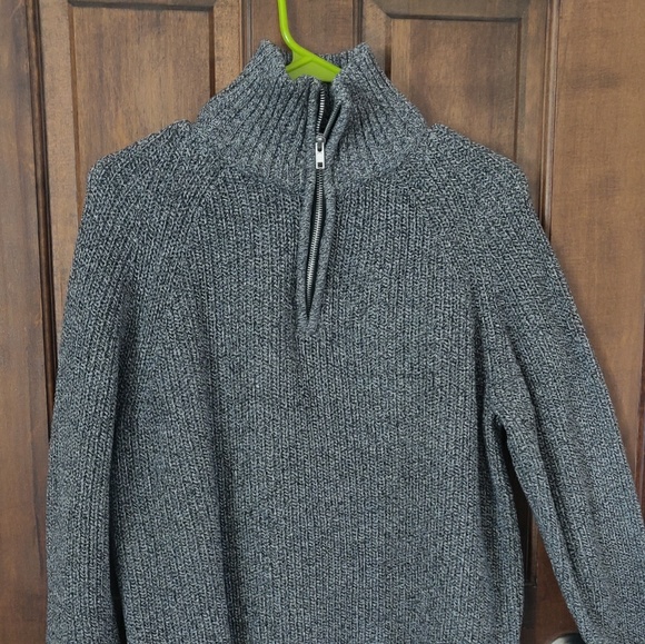 Sweater - Picture 2 of 3